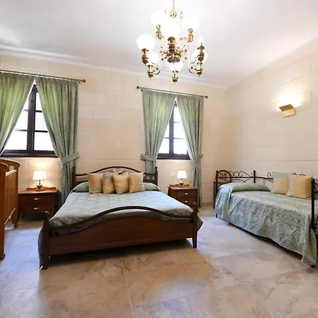 Ir- Razzett T'indri 加拉