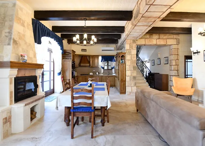 Ir- Razzett T'indri Villa *